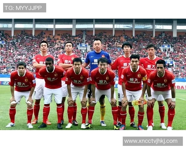 杭州绿城与广州恒大激战正酣谁能在这场对决中笑到最后